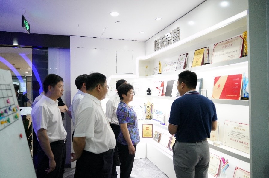 冲破险阻 砥砺前行 —— 省领导莅临程天科技
