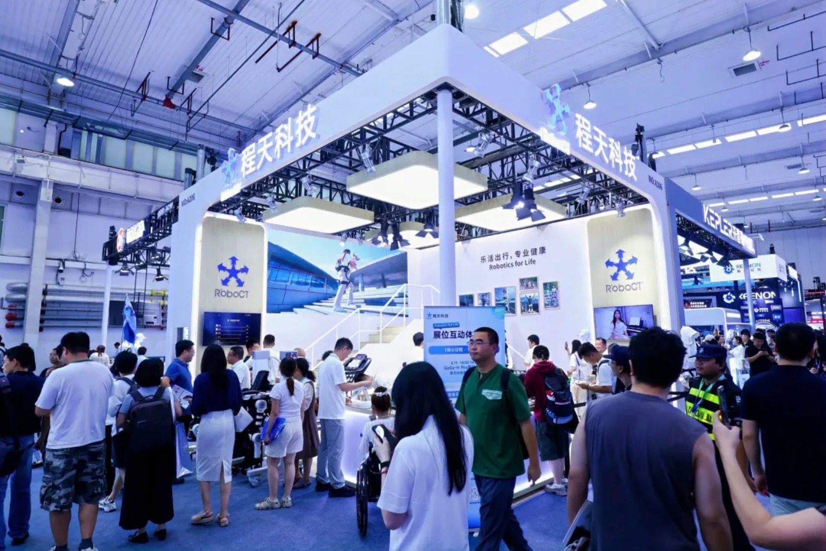 小小外骨骼，凭什么刷屏2026世界机器人大会
